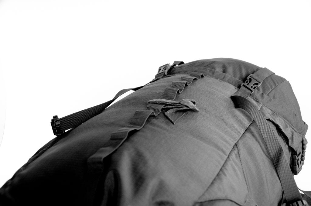 RU100 Trekking-Rucksack XX-Large 104 L schwarz
