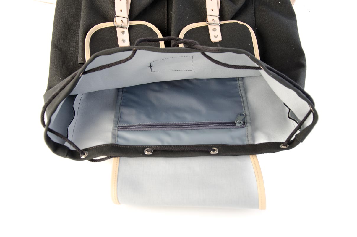 RU137 Baumwoll-Rucksack Schwarz mit hellem Besatz