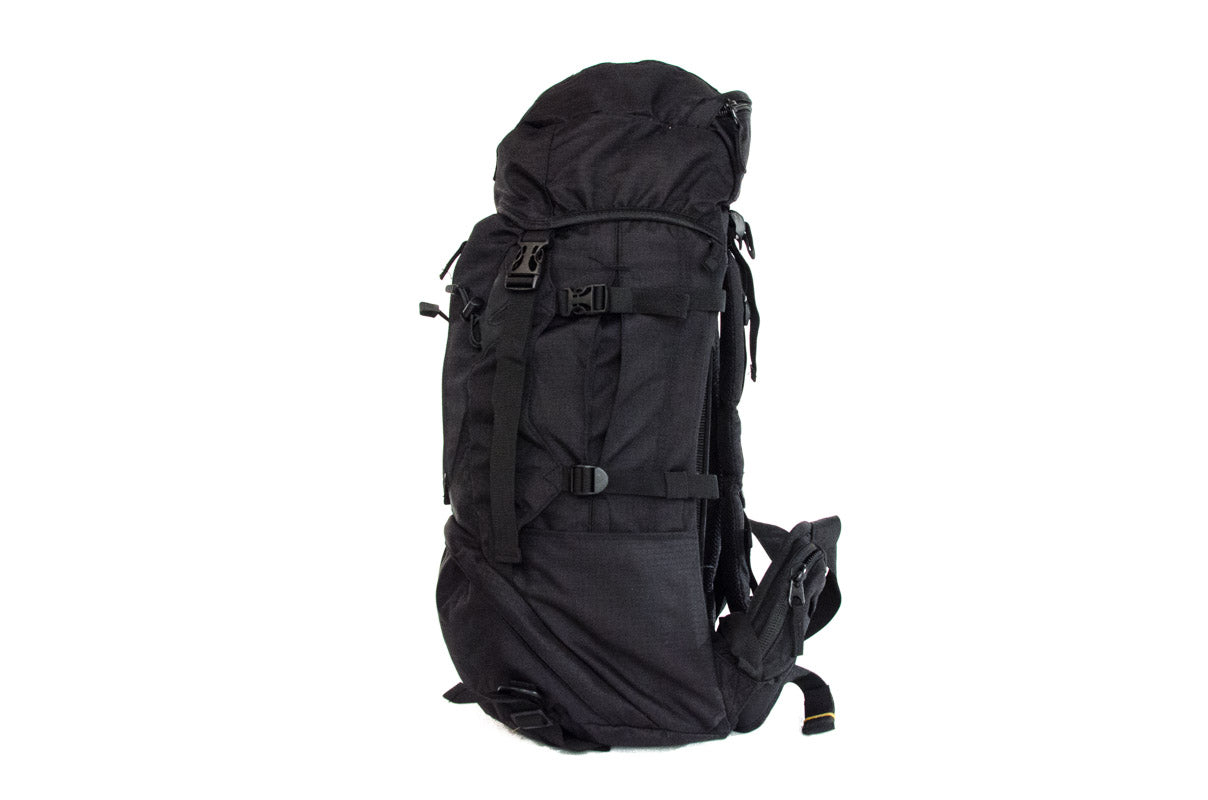 RU940 Rucksack mit gespanntem Netzrücken 35 L Schwarz