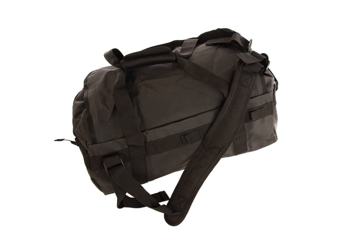 RT81 travel bag and backpack 40 l black