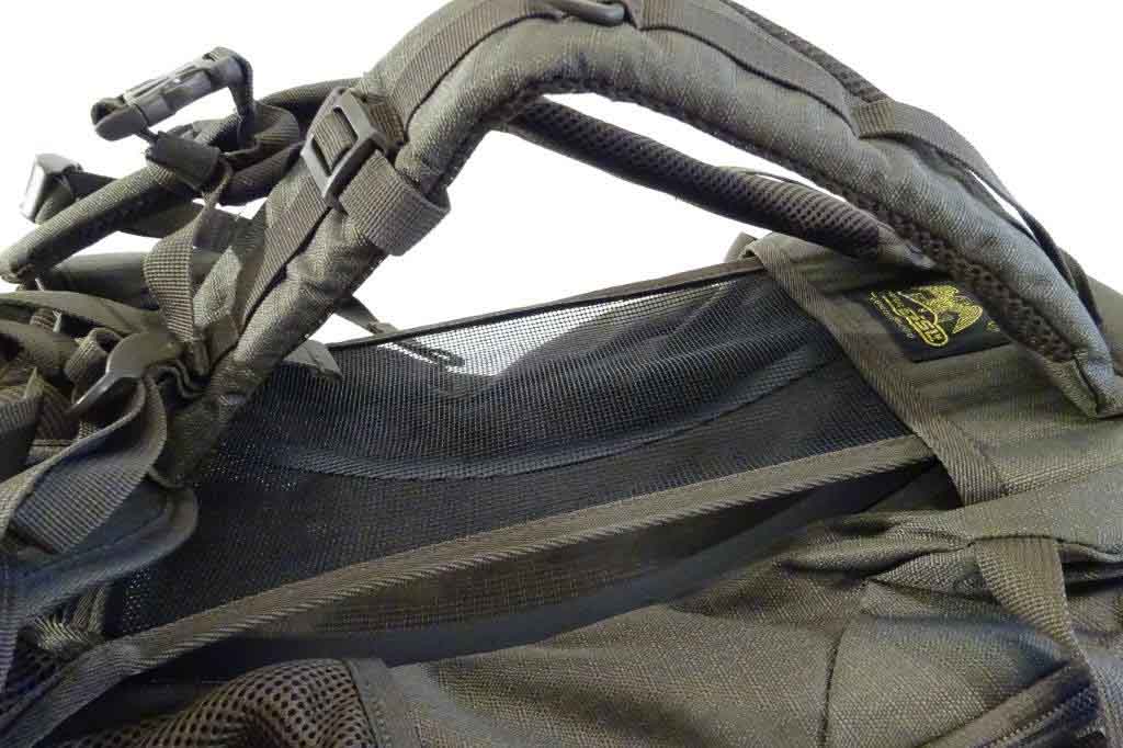 RU31 Hiking backpack 25 l olive