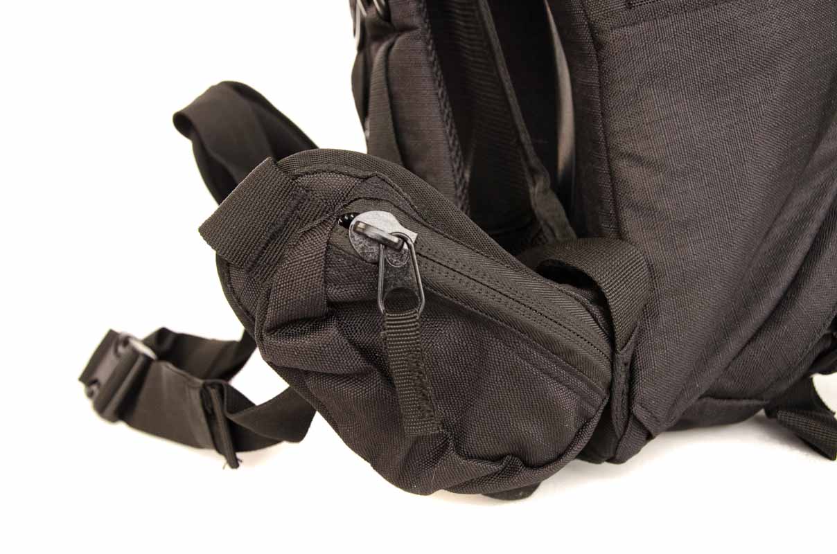RU940 backpack with tensioned mesh back 35 l black